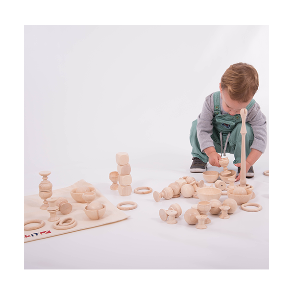 Figuras madera natual. Kit 63 u.